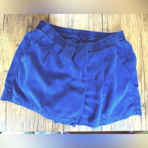 Lululemon draped shorts/skort size 6